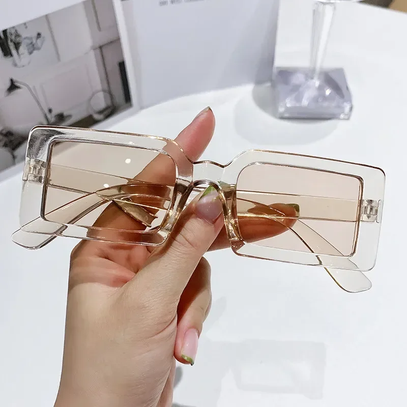 Street Fashion Glasses - 新しい女性の小さなフレームサングラス女性ファッションゼリーカラースクエアサングラス屋外旅行トレンドアイウェア UV400 オキュロスデソル