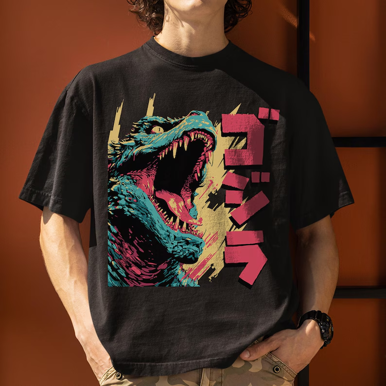 Street Fashion In Japan - ゴジラ ゴジラ 日本の怪獣映画グラフィック Tシャツ アニメプリント オーバーサイズ