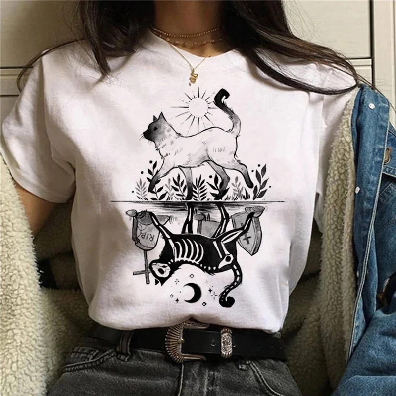 女性のための漫画のハロウィーンの猫のプリントTシャツ,通気性 - Street Fashion Asian のレビューと価格