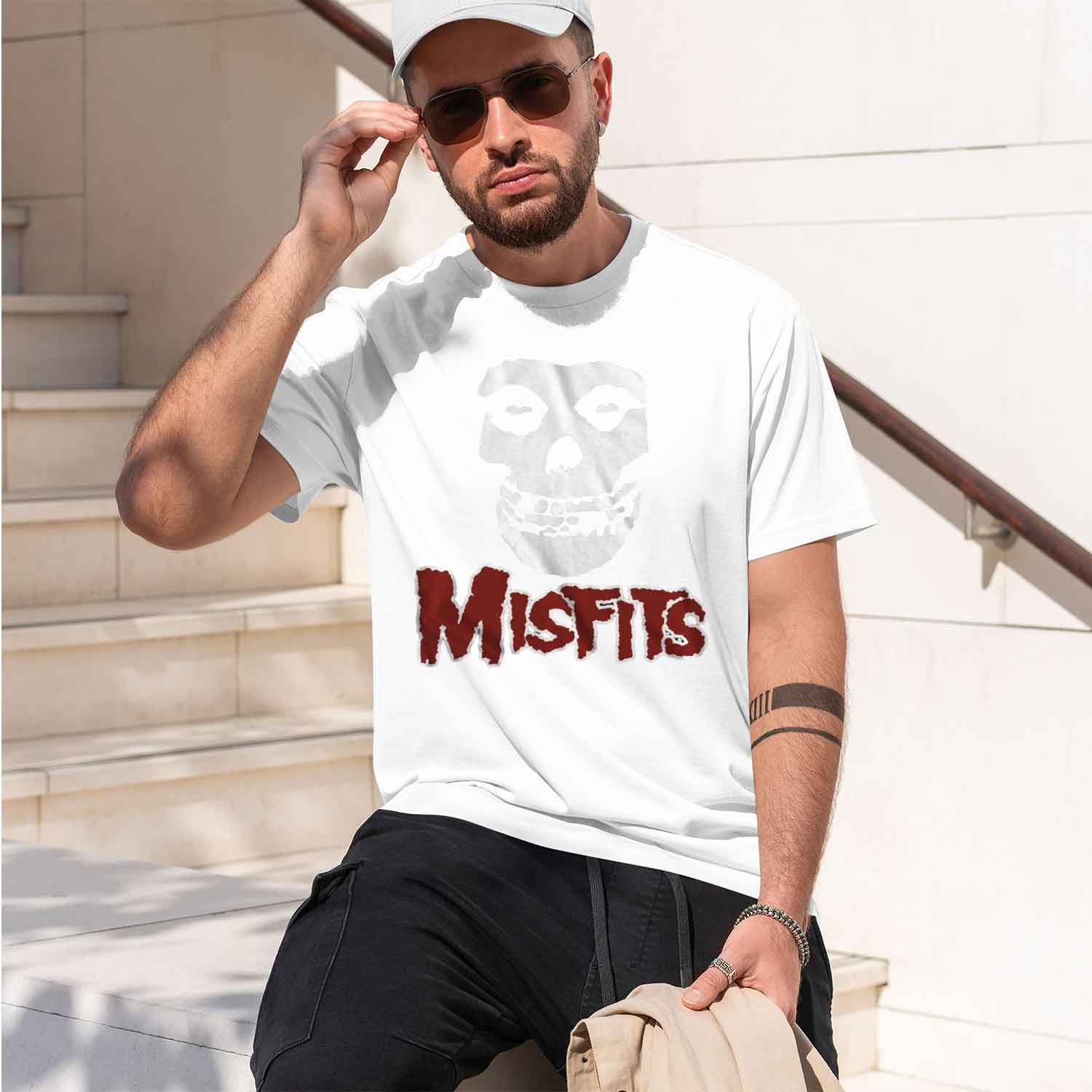 新しいファッションミスフィッツパンクスタイル Tシャツレトロ - Street Fashion China Models のレビューと価格