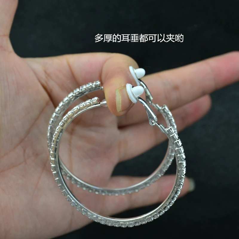 女性用クリップオンイヤリング 耳穴なしで着用可能 ラインスト - Street Fashion Earrings のレビューと価格