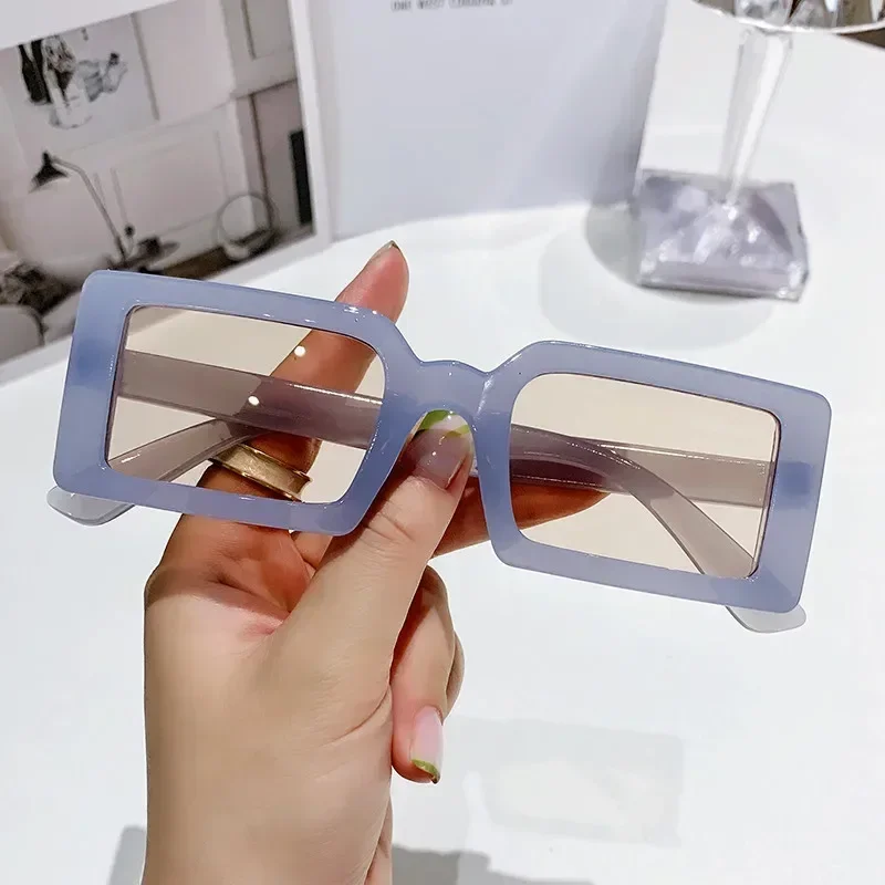 新しい女性の小さなフレームサングラス女性ファッションゼリーカ - Street Fashion Glasses のレビューと価格
