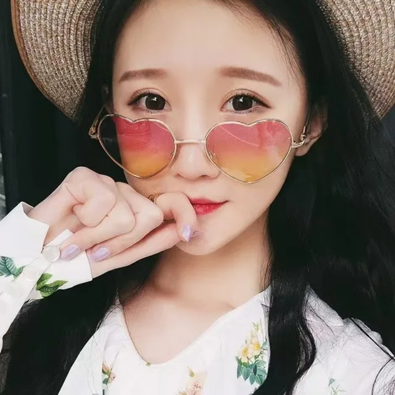 ファッションハート型メタルサングラスヴィンテージトレンディス - Street Fashion Glasses のレビューと価格