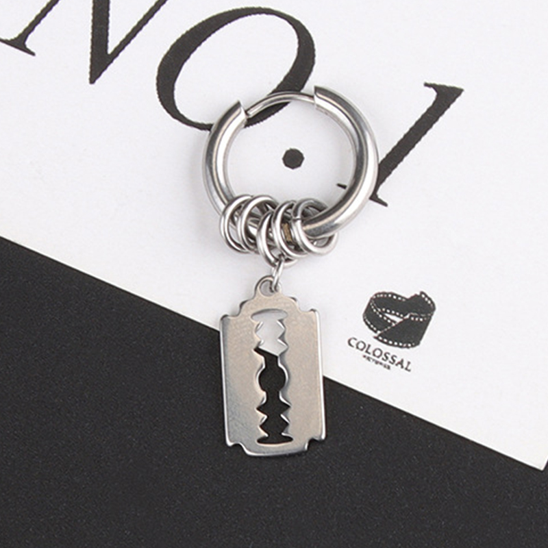 男性と女性のためのヴィンテージのステンレス鋼の刃のイヤリング - Street Fashion Earrings のレビューと価格