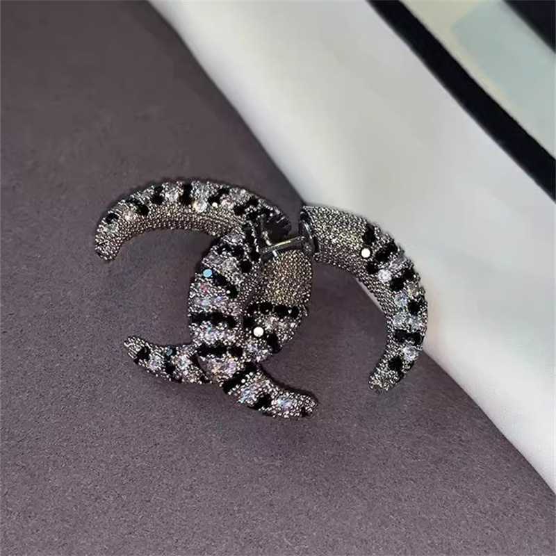 ヴィンテージフロントリアジルコンホーンイヤリング女性のための - Street Fashion Earrings のレビューと価格