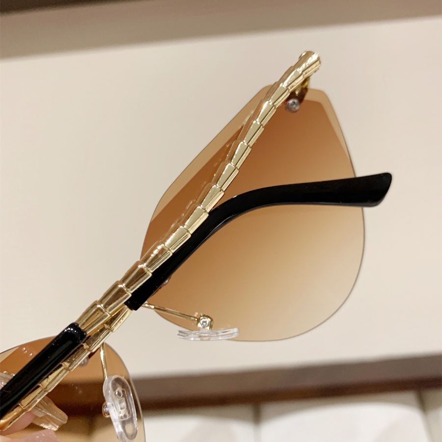 1Pc レディースファッションメガネ新しいスタイルのハイエン - Street Fashion Glasses のレビューと価格