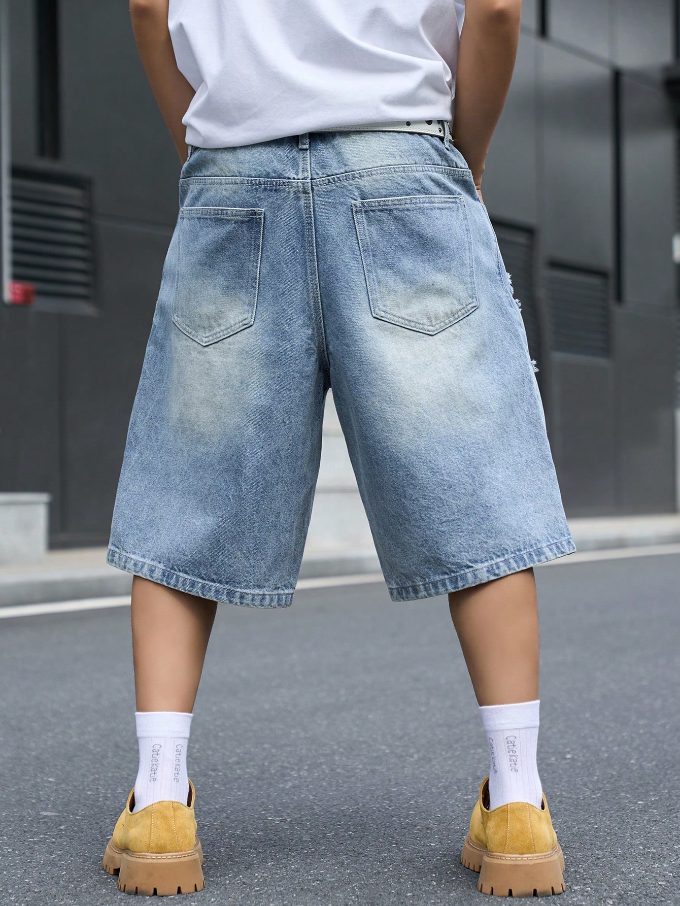 メンズ ルーズフィット デニム バミューダ ショーツ、ヴィン - Street Fashion Types のレビューと価格